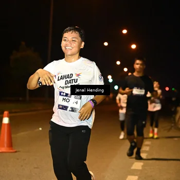 Runner Photo 7717754