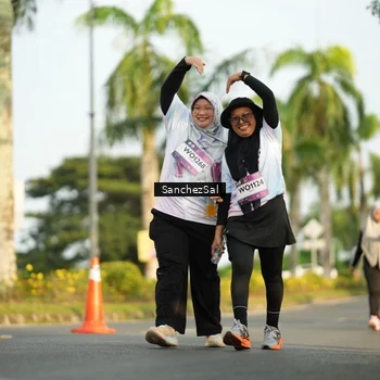 Runner Photo 7717788