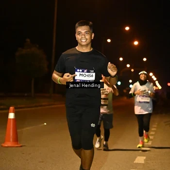 Runner Photo 7717789