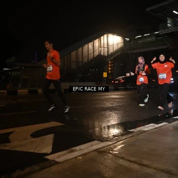 Runner Photo 7717791