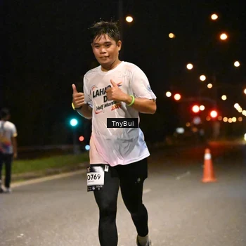 Runner Photo 7717792