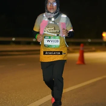 Runner Photo 7717793