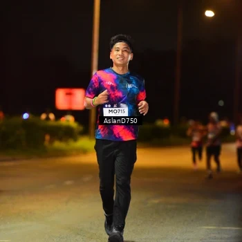 Runner Photo 7717795