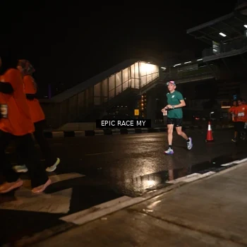 Runner Photo 7717816
