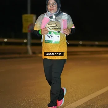 Runner Photo 7717817