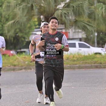 Runner Photo 7717837
