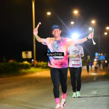 Runner Photo 7717850