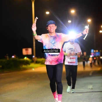 Runner Photo 7717862