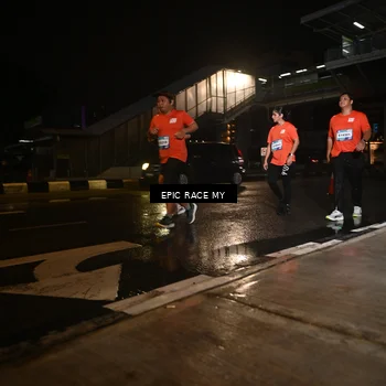 Runner Photo 7717864