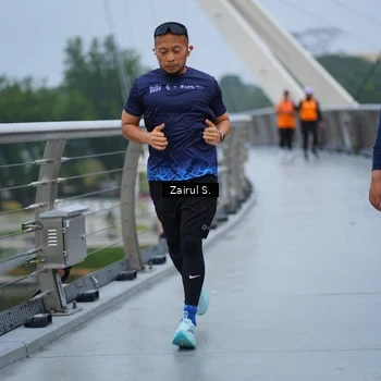 Runner Photo 7717866