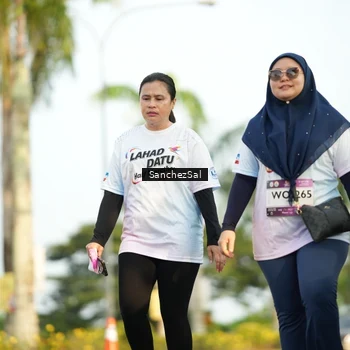 Runner Photo 7717878