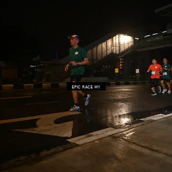 Runner Photo 7717905