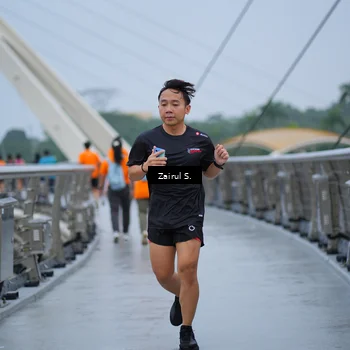 Runner Photo 7717907