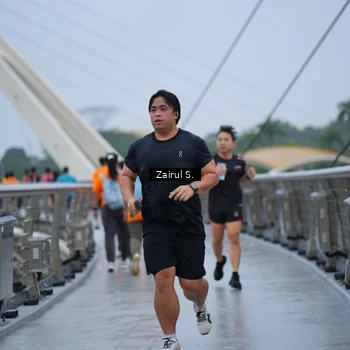 Runner Photo 7717915