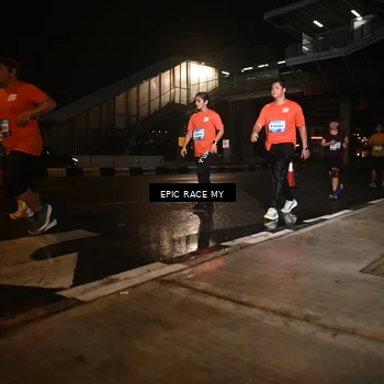 Runner Photo 7717919