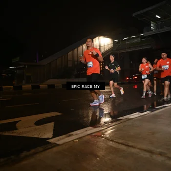 Runner Photo 7717942
