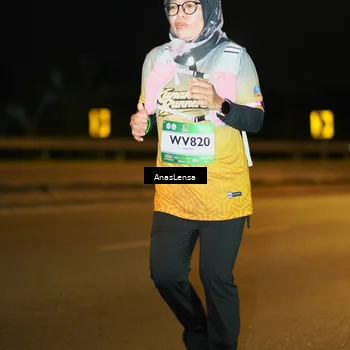 Runner Photo 7717950