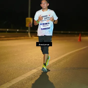 Runner Photo 7717952
