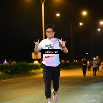 Runner Photo 7717963
