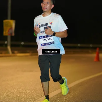 Runner Photo 7717964