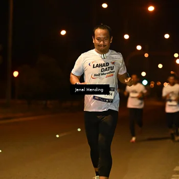 Runner Photo 7717965