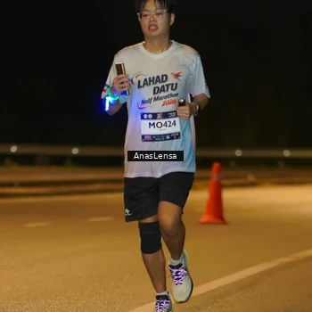 Runner Photo 7717968