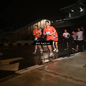 Runner Photo 7717976
