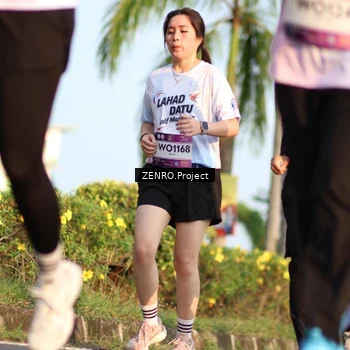 Runner Photo 7717982