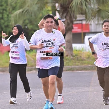 Runner Photo 7717994