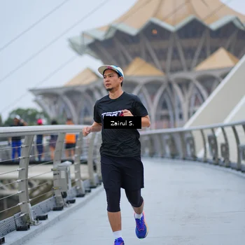 Runner Photo 7717998