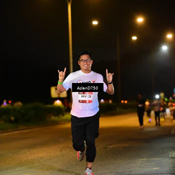 Runner Photo 7718008