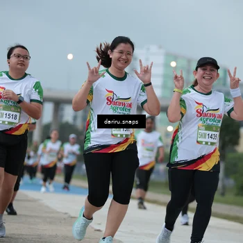 Runner Photo 7718010
