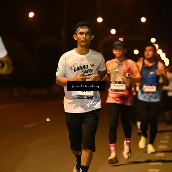 Runner Photo 7718014