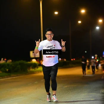 Runner Photo 7718016