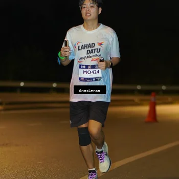Runner Photo 7718017