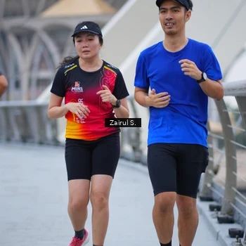 Runner Photo 7718024