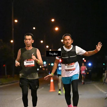 Runner Photo 7718025