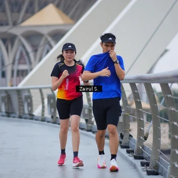 Runner Photo 7718026