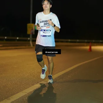 Runner Photo 7718034