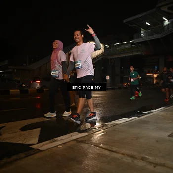 Runner Photo 7718038