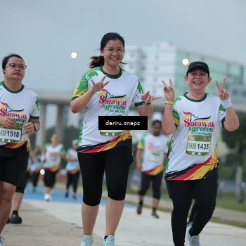 Runner Photo 7718039