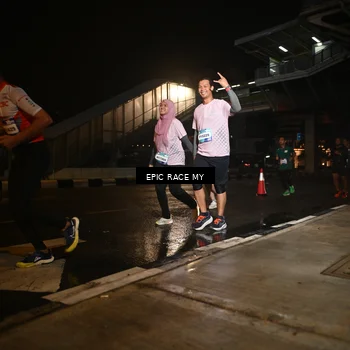 Runner Photo 7718043