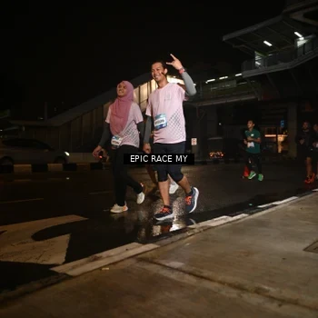 Runner Photo 7718044