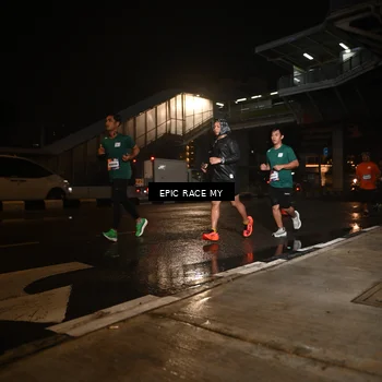 Runner Photo 7718049