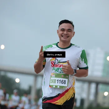 Runner Photo 7718053