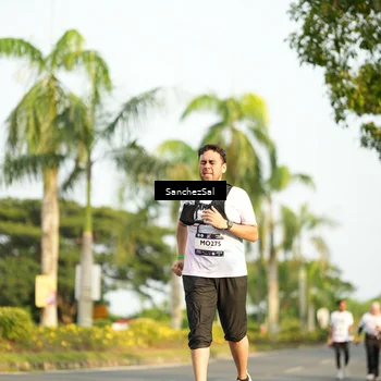 Runner Photo 7718057