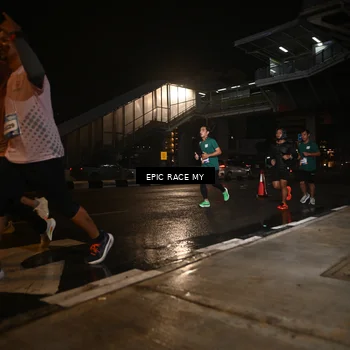 Runner Photo 7718068
