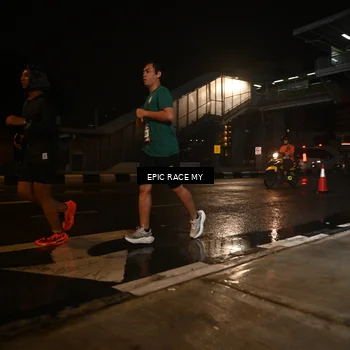 Runner Photo 7718070