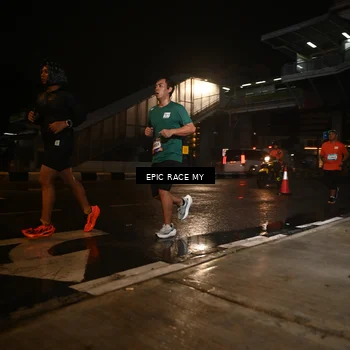 Runner Photo 7718071