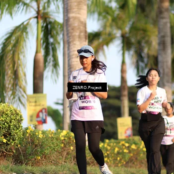 Runner Photo 7718072